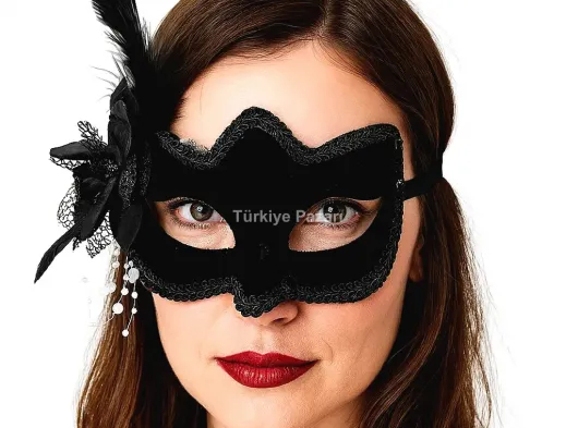 Siyah Renk Yandan Tüylü Beyaz İncili Süet Kaplama A Kalite Lüks Parti Maskesi 20x23 cm