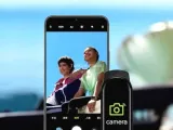 İki Kişilik Oyun Deneyimi Sunan Taşınabilir Retro Konsol