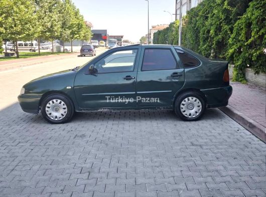 1998 model Volkswagen Polo 1.6 100'lük