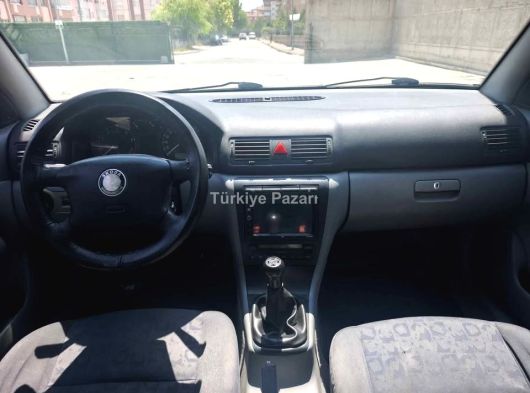 2000 model Skoda Octavia 1.6 benzin LPG