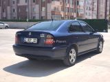 2000 model Skoda Octavia 1.6 benzin LPG