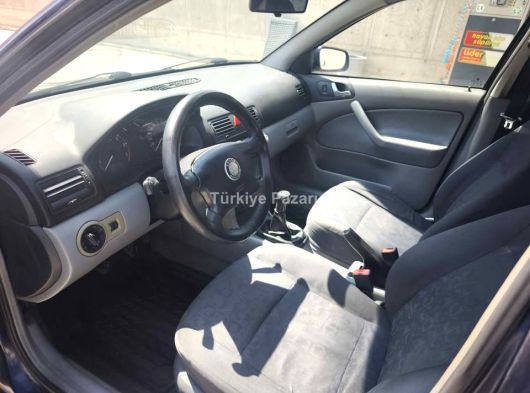 2000 model Skoda Octavia 1.6 benzin LPG