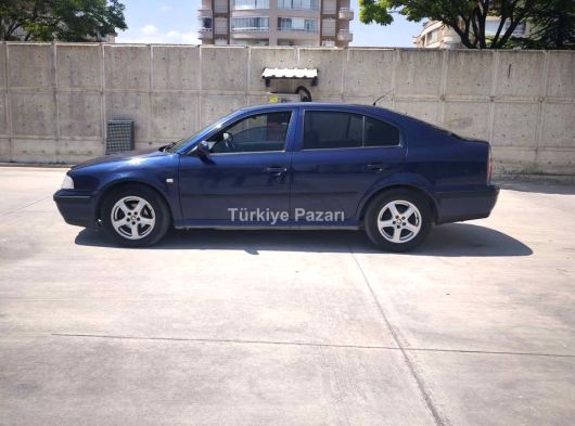 2000 model Skoda Octavia 1.6 benzin LPG