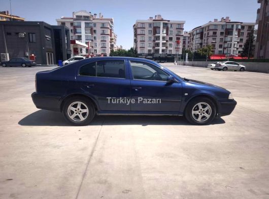 2000 model Skoda Octavia 1.6 benzin LPG
