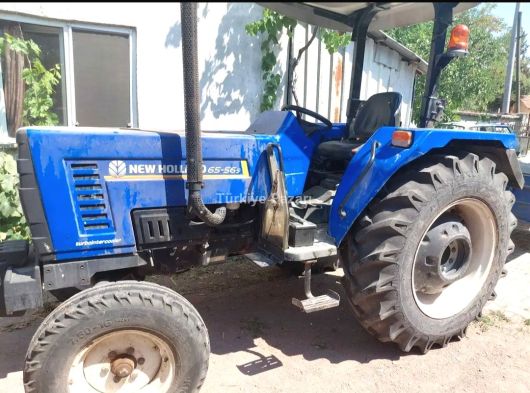 nevholland traktör 2011 model 65.56 s 