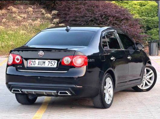 NADİR KALANLARDAN WW JETTA 1.6 DÜZ MOTOR BENZİN TÜPLÜ 2006 MODEL YENİ KASA TEMİZ AİLE ARACI