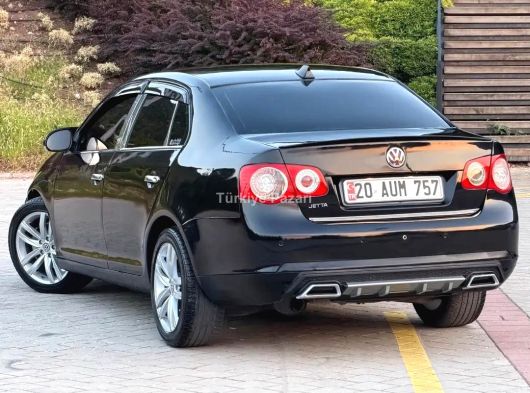NADİR KALANLARDAN WW JETTA 1.6 DÜZ MOTOR BENZİN TÜPLÜ 2006 MODEL YENİ KASA TEMİZ AİLE ARACI
