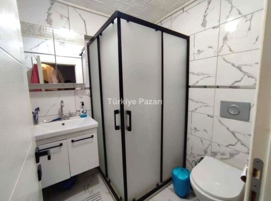 BURSA SETBAŞI ÜSTÜ SAKALDÖKEN CADDESİ ÜZERİNDE 2+1 KAT MÜLKİYETLİ SATILIK ARA KAT DAİRE