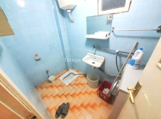 BURSA OSMANGAZİ TOPHANE ORTAPAZAR CD. 120 M2 3+1 HASTANELERİN ÜSTÜ 2. KAT ARA KAT KİRALIK DAİRE
