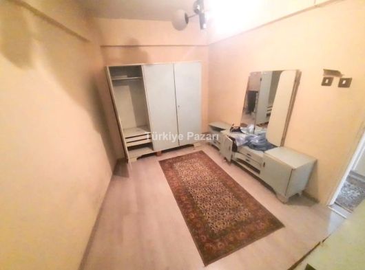 BURSA OSMANGAZİ TOPHANE ORTAPAZAR CD. 120 M2 3+1 HASTANELERİN ÜSTÜ 2. KAT ARA KAT KİRALIK DAİRE