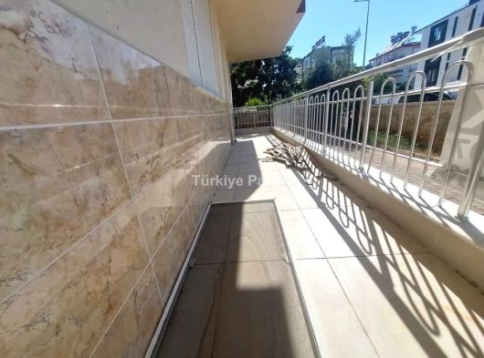 2+1 AYRI MUTFAKLI İSKANLI VARSAK AYDOĞMUŞDA TRAMVAYA 3DK MESAFEDE YÜKSEK GİRİŞ DAİRE
