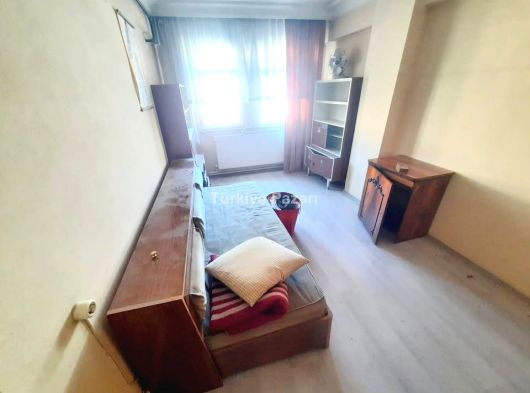 BURSA OSMANGAZİ TOPHANE ORTAPAZAR CD. 120 M2 3+1 HASTANELERİN ÜSTÜ 2. KAT ARA KAT KİRALIK DAİRE