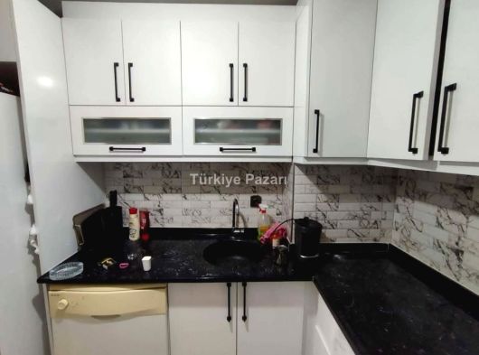BURSA SETBAŞI ÜSTÜ SAKALDÖKEN CADDESİ ÜZERİNDE 2+1 KAT MÜLKİYETLİ SATILIK ARA KAT DAİRE