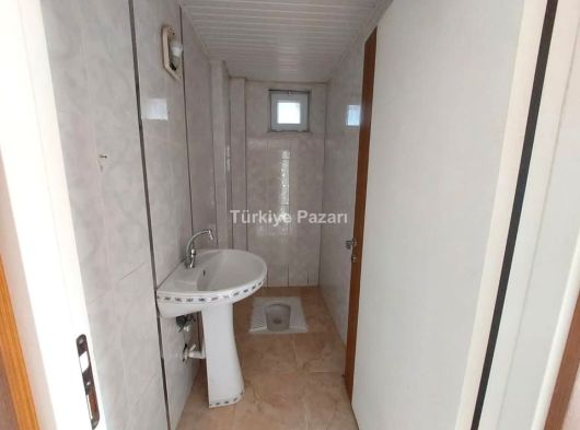 2+1 AYRI MUTFAKLI İSKANLI VARSAK AYDOĞMUŞDA TRAMVAYA 3DK MESAFEDE YÜKSEK GİRİŞ DAİRE