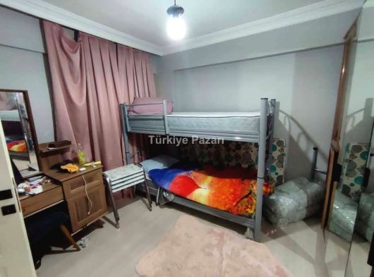 BURSA SETBAŞI ÜSTÜ SAKALDÖKEN CADDESİ ÜZERİNDE 2+1 KAT MÜLKİYETLİ SATILIK ARA KAT DAİRE