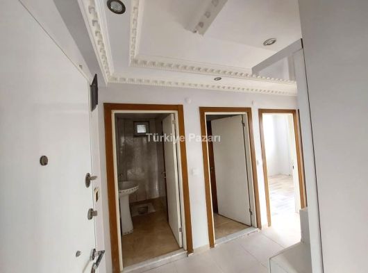2+1 AYRI MUTFAKLI İSKANLI VARSAK AYDOĞMUŞDA TRAMVAYA 3DK MESAFEDE YÜKSEK GİRİŞ DAİRE