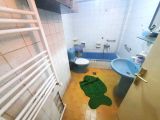 BURSA OSMANGAZİ TOPHANE ORTAPAZAR CD. 120 M2 3+1 HASTANELERİN ÜSTÜ 2. KAT ARA KAT KİRALIK DAİRE