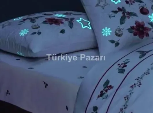 Glow Parlayan Çift Kişilik Nevresim Takımı Charm Kırmızı