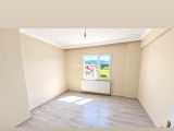 KULA/MANİSADA SATILIK 3+1 ZEMİN KAT 135 M2 DOĞALĞAZLI TEMİZ FERAH MASRAFSIZ DAİRE