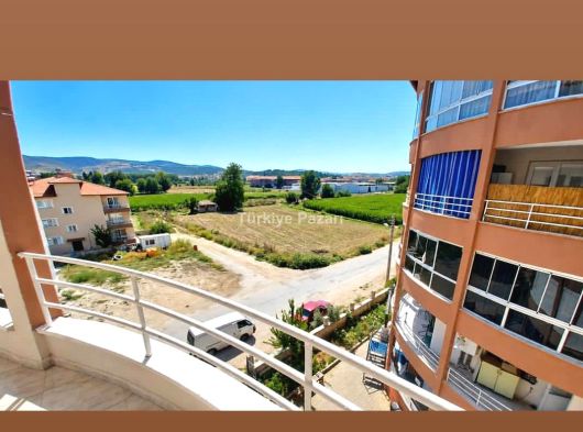 KULA/MANİSADA KİRALIK 3+1 3.KAT 135 M2 DOĞALĞAZLI TEMİZ FERAH MASRAFSIZ DAİRE