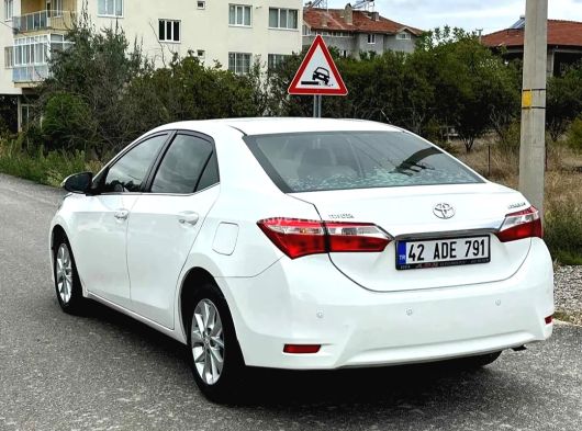 ORJİNAL TOYOTA CORALLA D4D DİZEL 2013 MODEL 