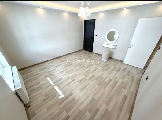 KEÇİÖREN'DE CADDE ÜZERİ MASRAFSIZ FULL+FULL YAPILI 4+1 DAİRE