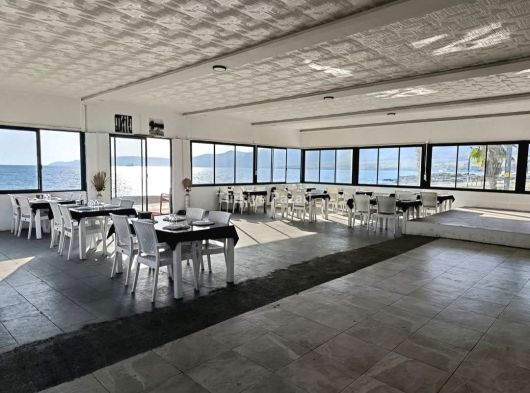 YEŞİLOVACIKTA DENİZE SIFIR DEVREN KİRALIK RESTAURANT