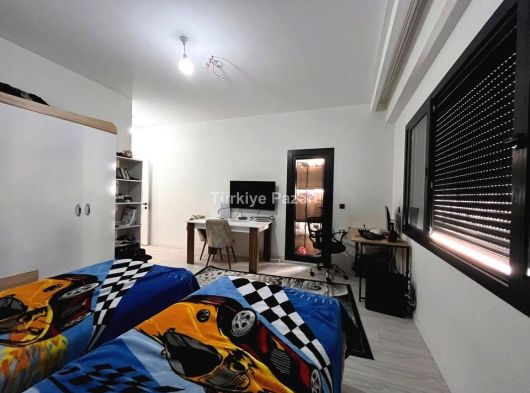 Tepe Mahallesi’nde 1 Yaşında, Asansörlü Lüks 3+1 Satılık Daire 
