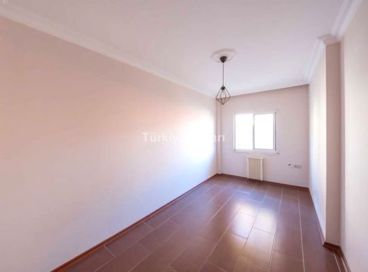 TT EMLAK'TAN ARMUTALAN MERKEZ'DE 2+1 YÜKSEK GİRİŞ DAİRE