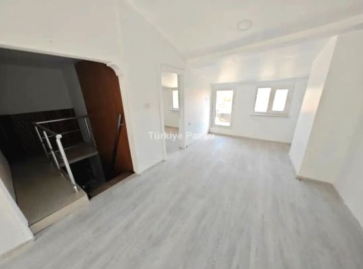 BURSA ALTIPARMAK MAHALLESİ'NDE 4+2 180 M2 GENİŞ TERASLI KREDİYE UYGUN SATILIK FIRSAT DAİRE