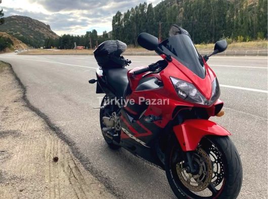 HONDA CBR 600F