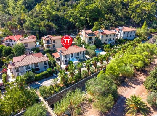 Marmaris Armutalan Camiavlu Doğa İçinde Satılık 3+1 İkiz Villa