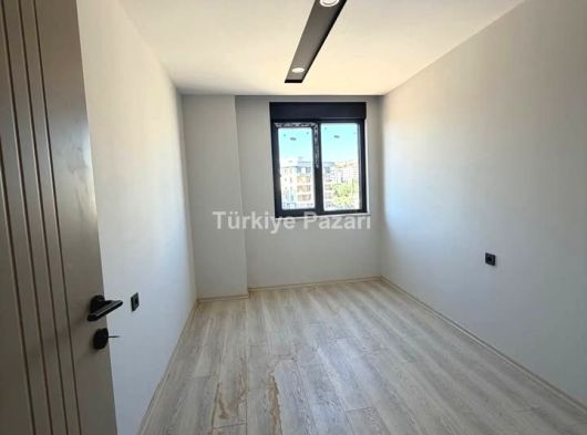 ANTALYA KEPEZ GÖÇERLER MAHALLESİN DE SATILIK YERDEN ISITMALI 2+1 ABD MUTFAK DAİRELER